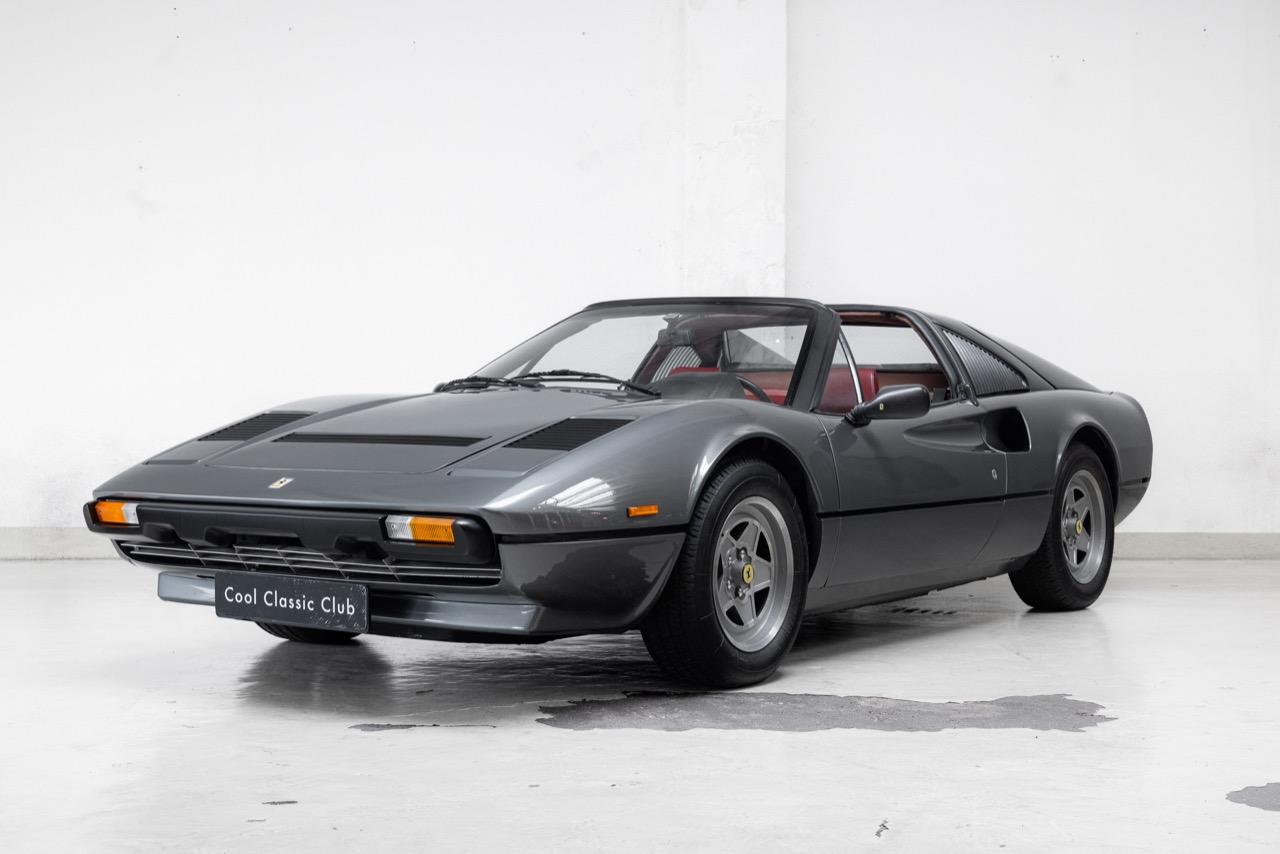 FERRARI 308 GTS QV - 1984 LesAnciennes.com