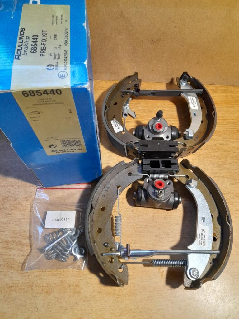 Kit frein arrière Renault laguna I LesAnciennes.com