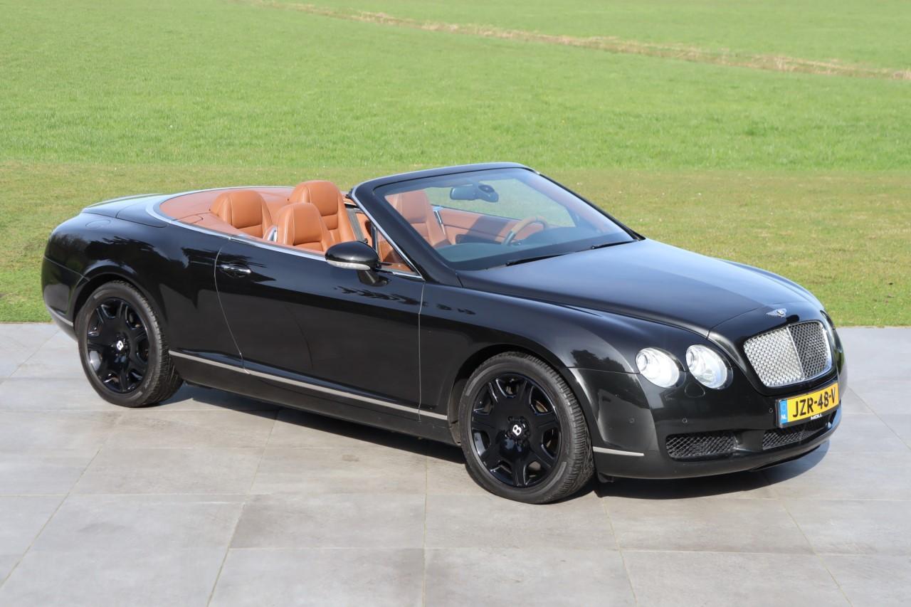 BENTLEY Continental GTC 6.0 W12 - 2007 LesAnciennes.com