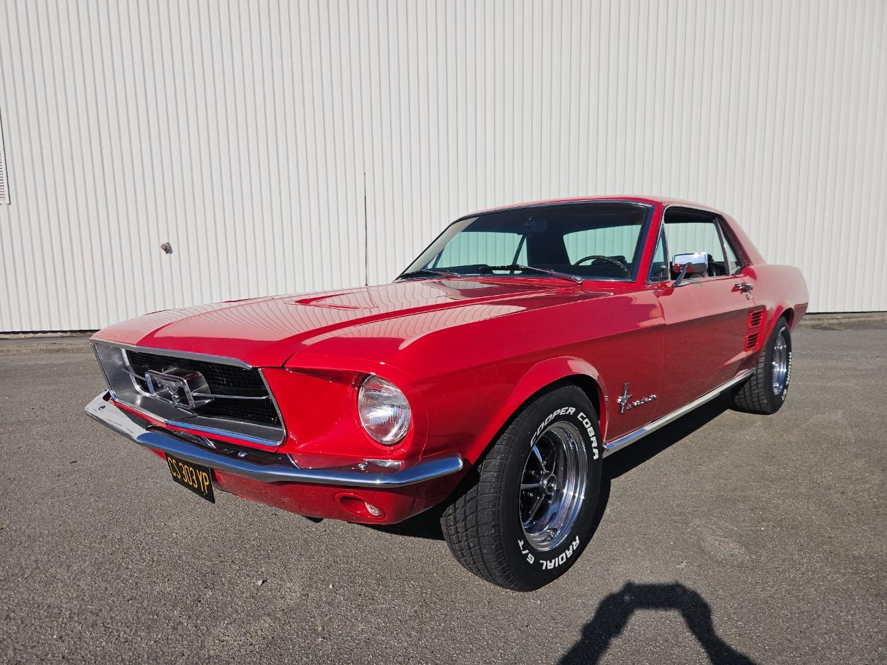 FORD Mustang Coupé Code S - 1967 LesAnciennes.com