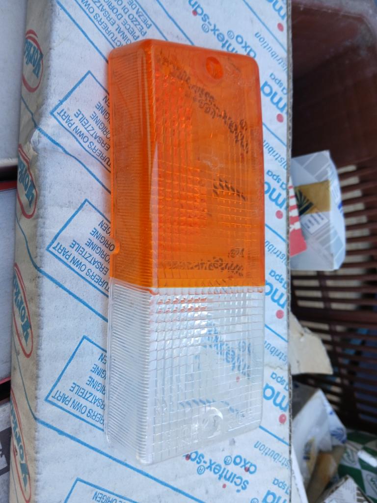 Clignotant RENAULT 5 (R5) LesAnciennes.com