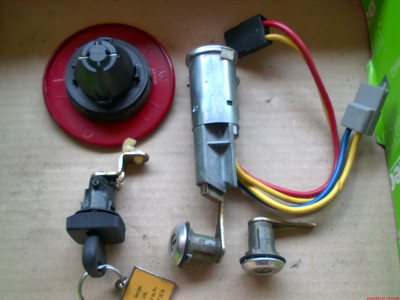 Serrure CITROEN AX LesAnciennes.com