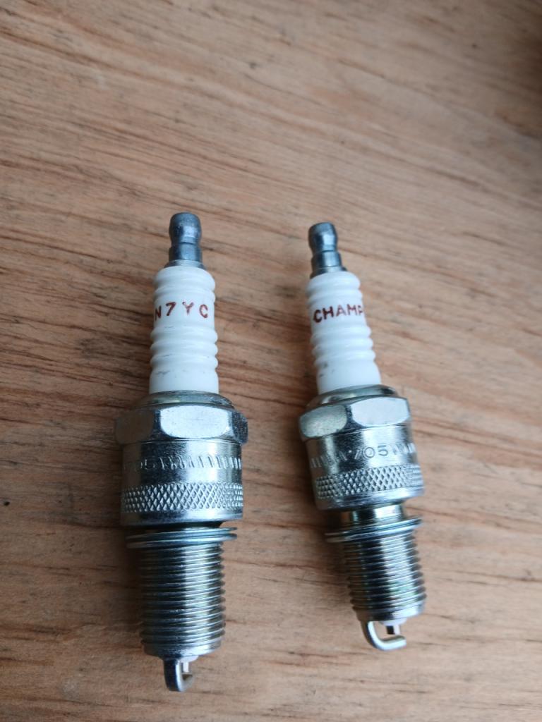 Bougies PEUGEOT 204 LesAnciennes.com