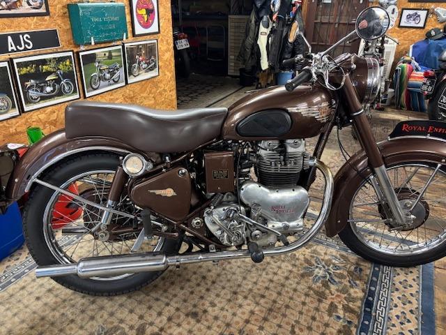 ROYAL ENFIELD Super Meteor - 1953 LesAnciennes.com