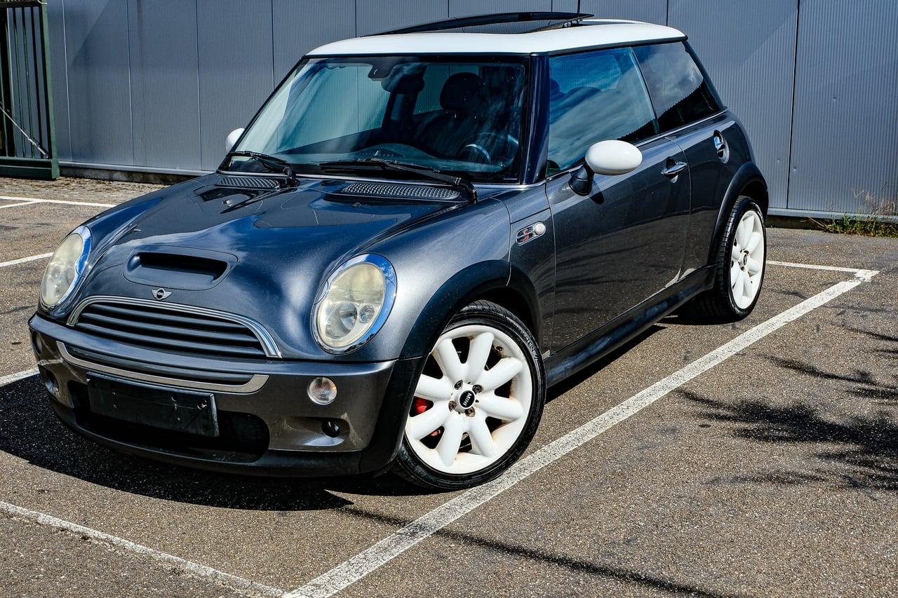 2004 Mini Cooper S LesAnciennes.com