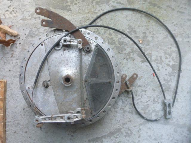 Moyeu de roue avant frein avant YAMAHA TR3 LesAnciennes.com