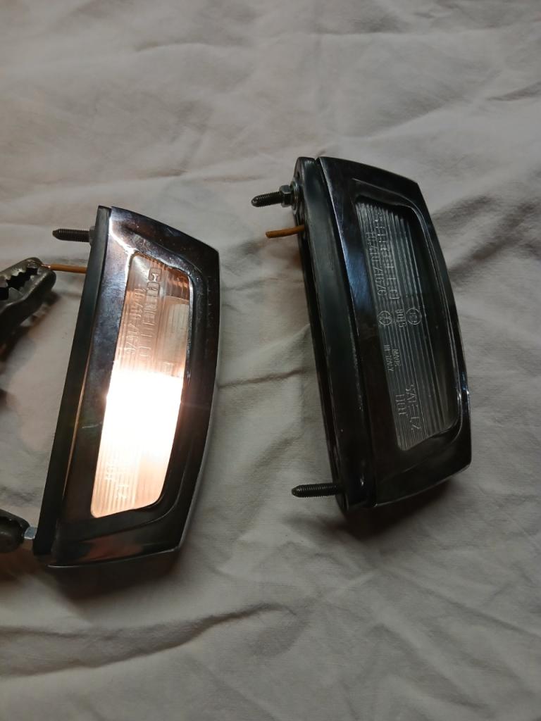 Eclairages de plaque FIAT ou Alfa Roméo LesAnciennes.com