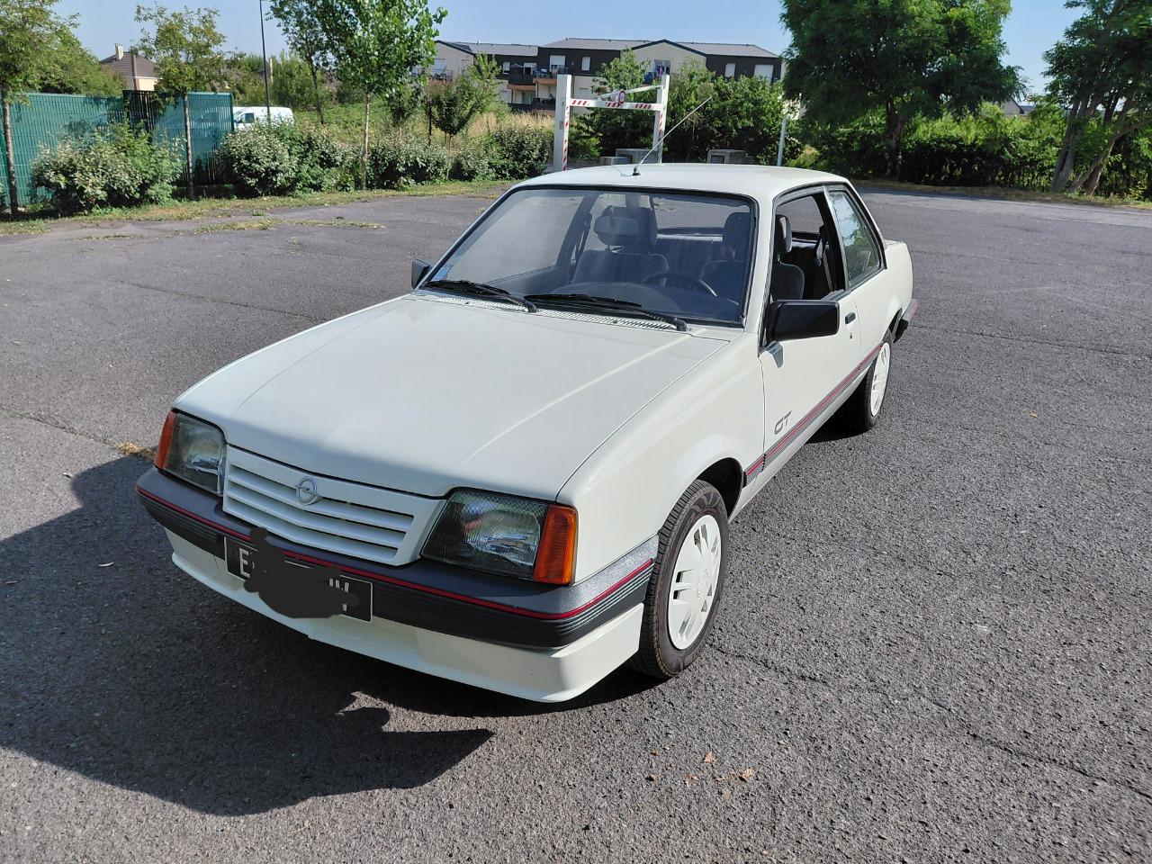OPEL Ascona Ascona GT coupe - 1985 LesAnciennes.com