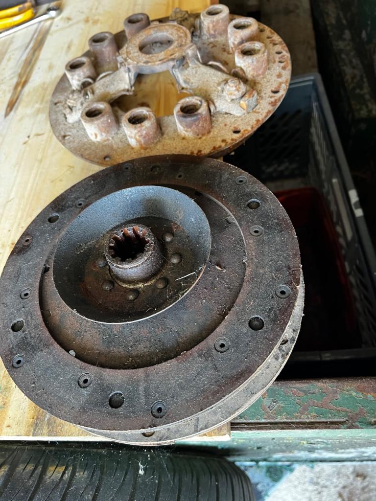 Mécanisme embrayage PEUGEOT 402 303/402 LesAnciennes.com