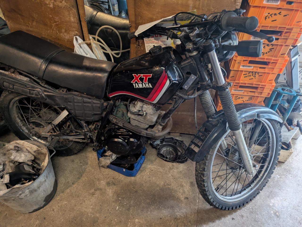 YAMAHA 125 xt - 1987 LesAnciennes.com