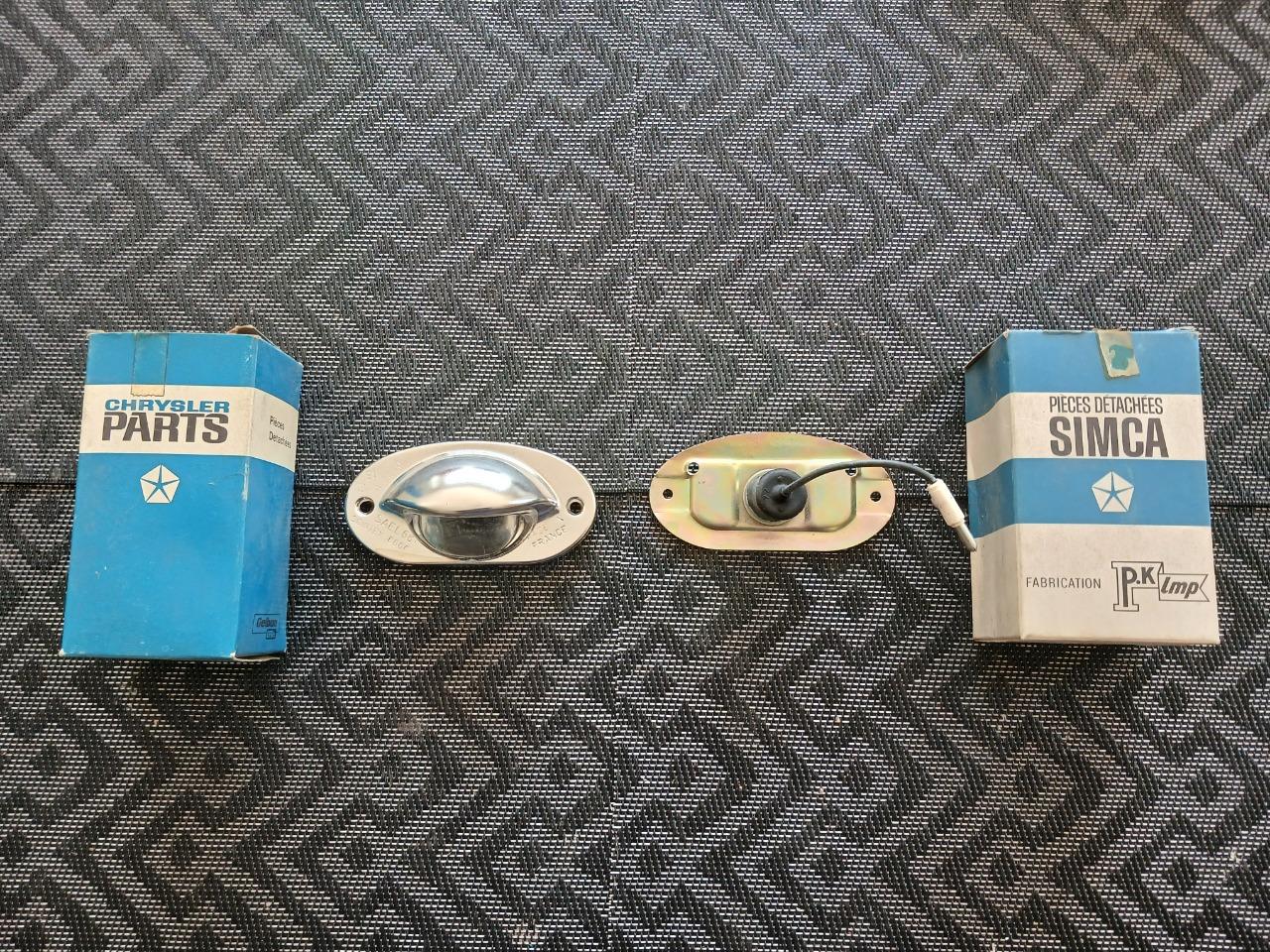 Eclaireur de plaque complet SIMCA 1100 LesAnciennes.com