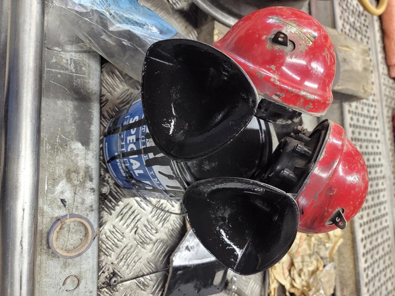 Klaxon CITROEN Traction 11 B Coupé LesAnciennes.com