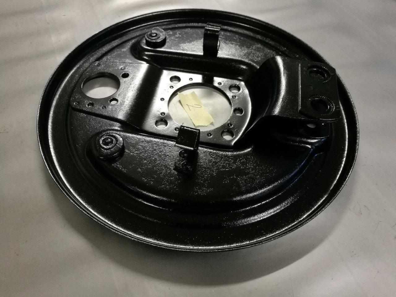 Mâchoire de frein FIAT 1100 103 LesAnciennes.com