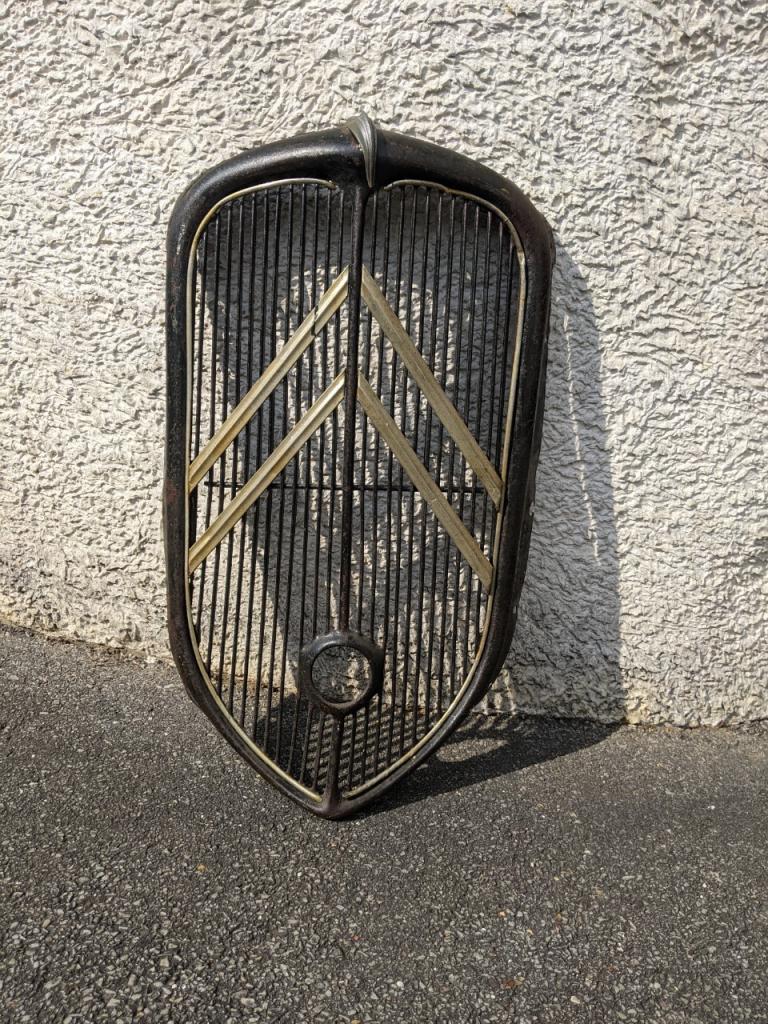 Calandre pour CITROEN Traction 11 BL LesAnciennes.com