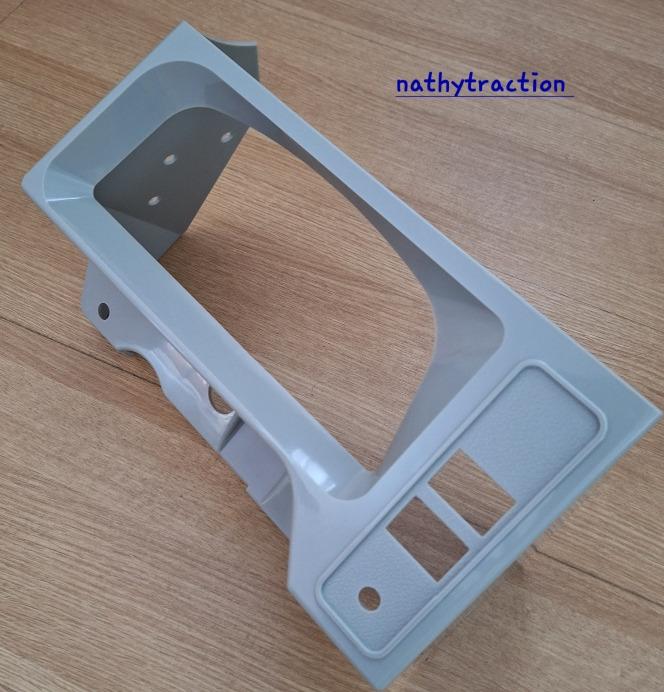 Un support de compteur gris pour 2CV CITROËN LesAnciennes.com