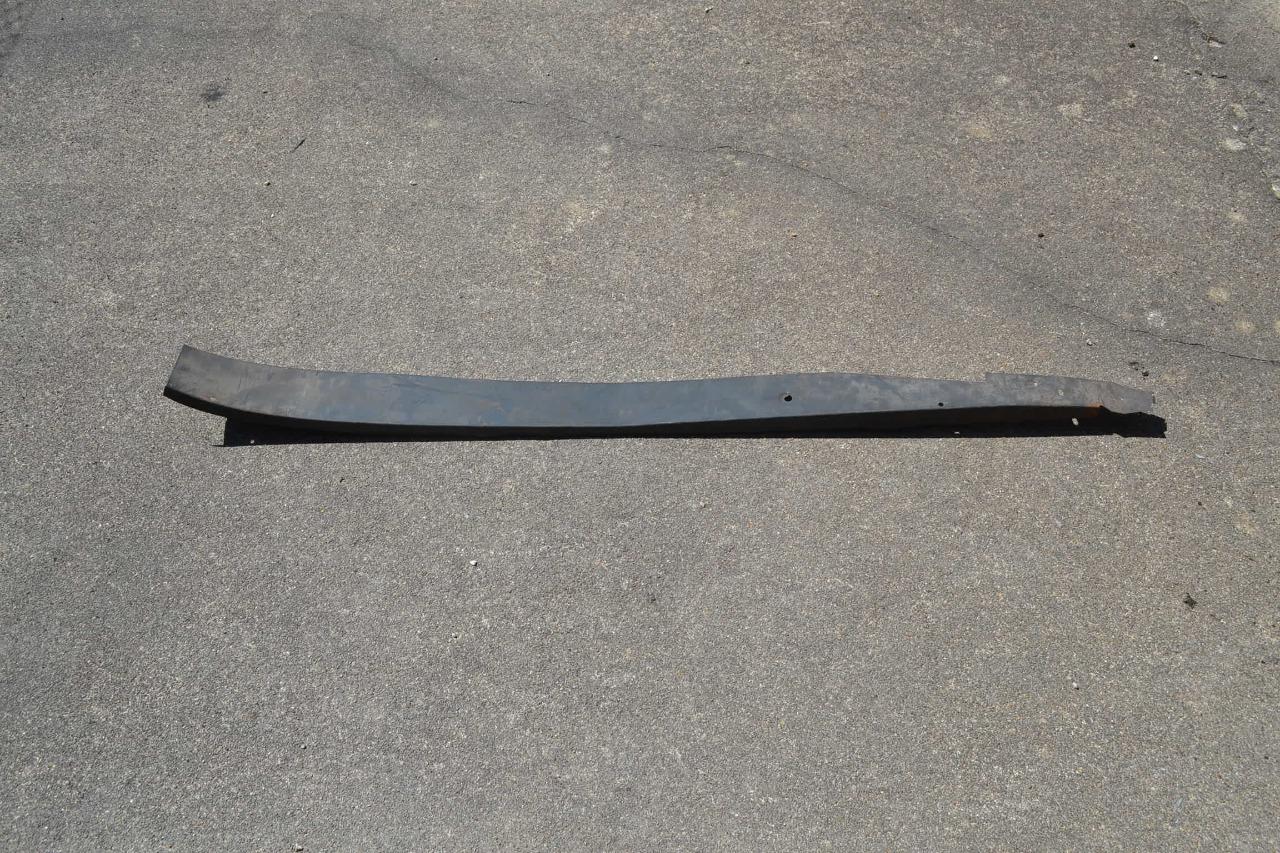 Gouttière aile AV DTE PEUGEOT 504 Coupé Cabriolet LesAnciennes.com