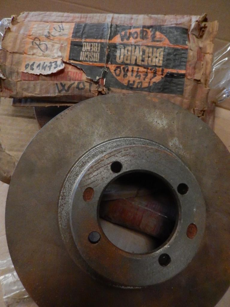 2 Disques de frein neufs BMW 2800 2500 LesAnciennes.com