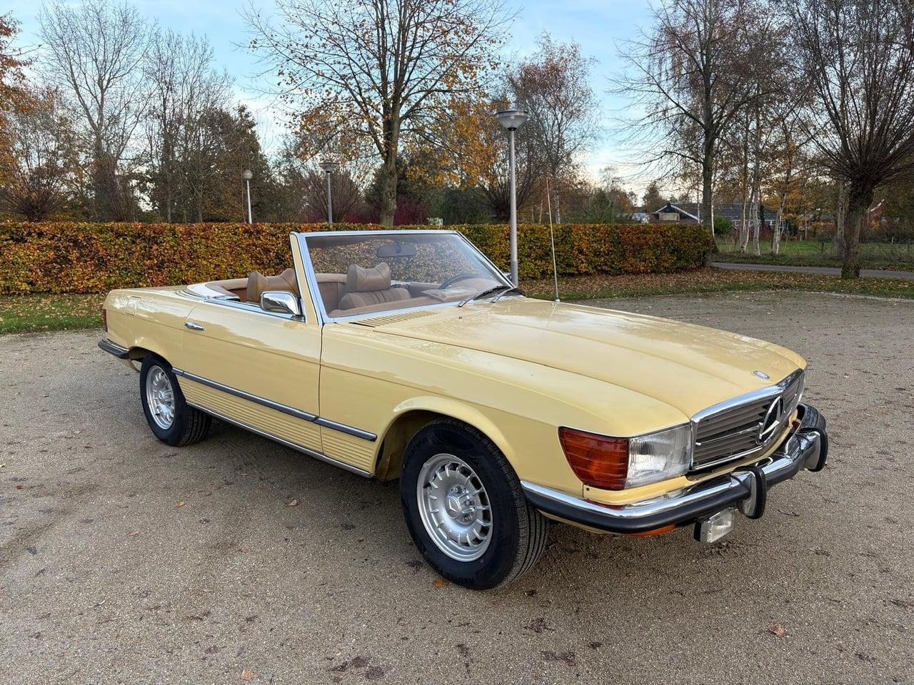 1973 Mercedes-Benz 450SL (R107) LesAnciennes.com