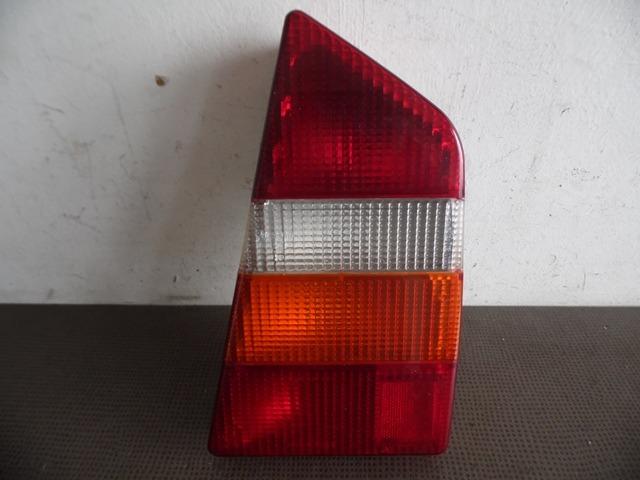CABOCHON FEU ARRIERE DROIT CITROËN CX LesAnciennes.com