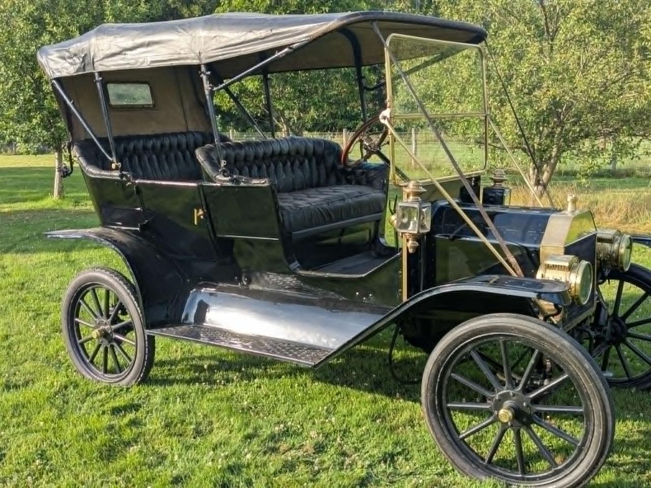 FORD T Touring - 1912 LesAnciennes.com