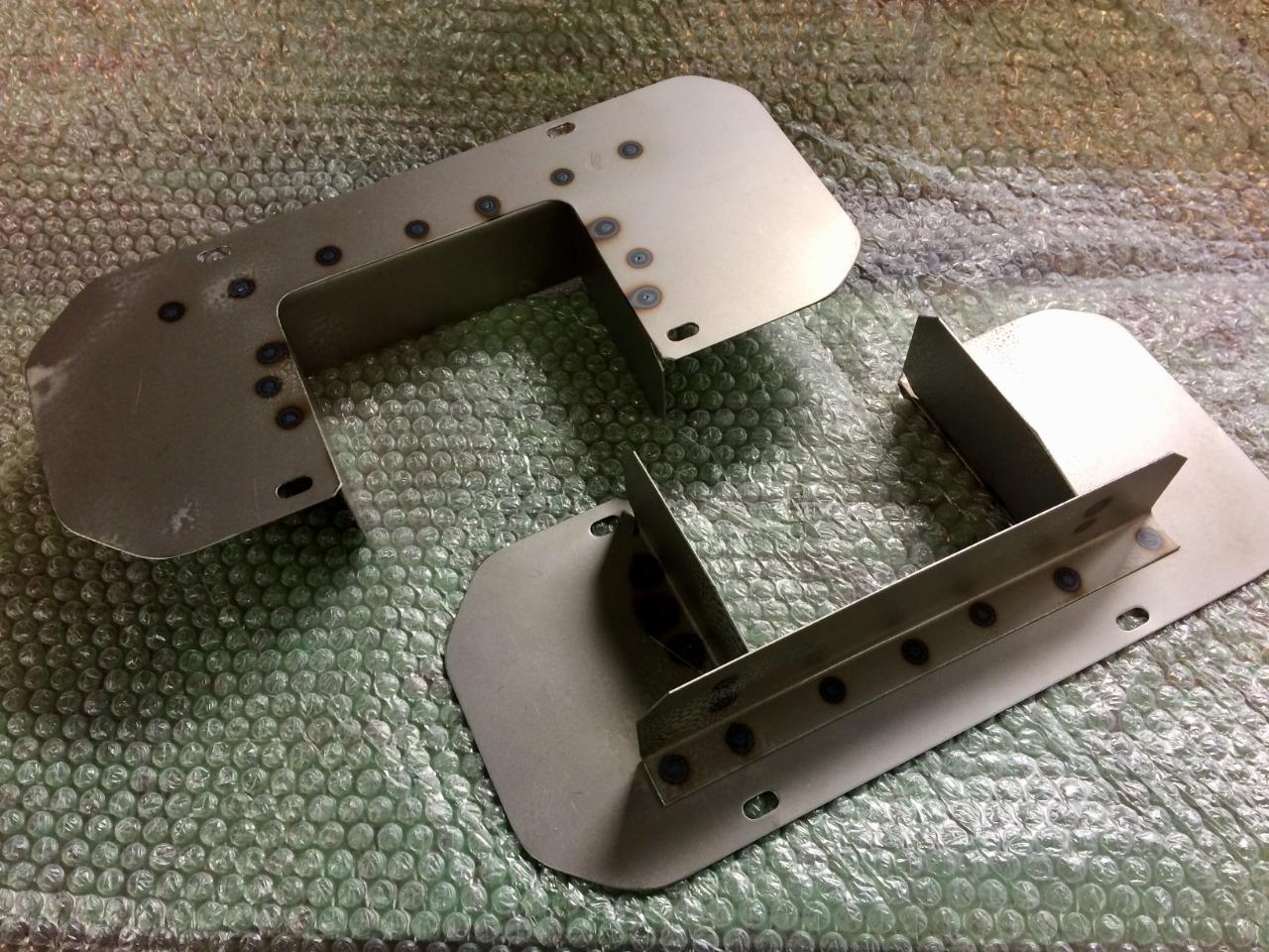 Cloison compartimentée pour carter alu ferry LesAnciennes.com