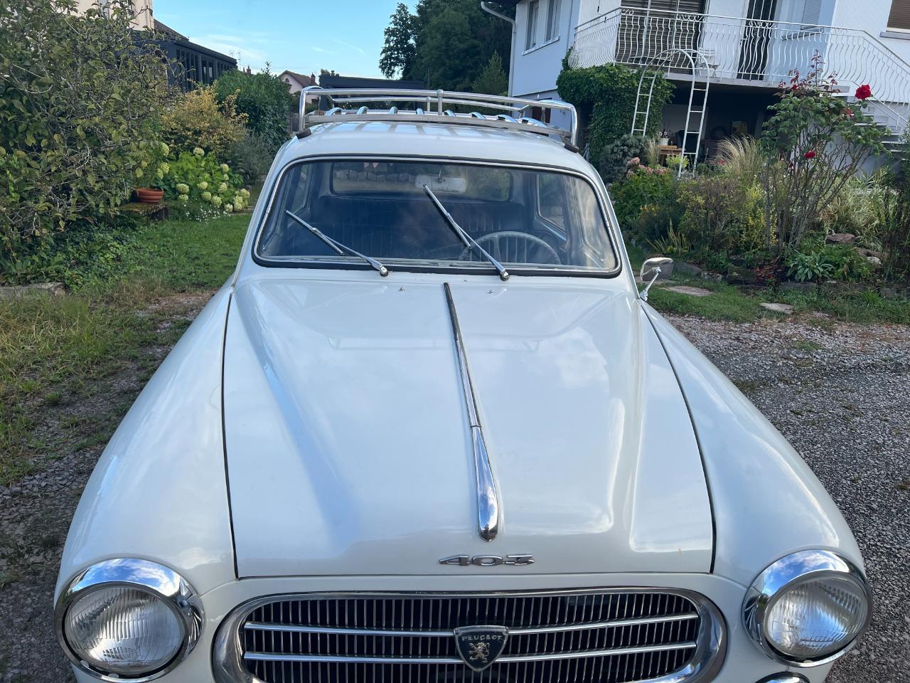 PEUGEOT 403 - 1965 LesAnciennes.com