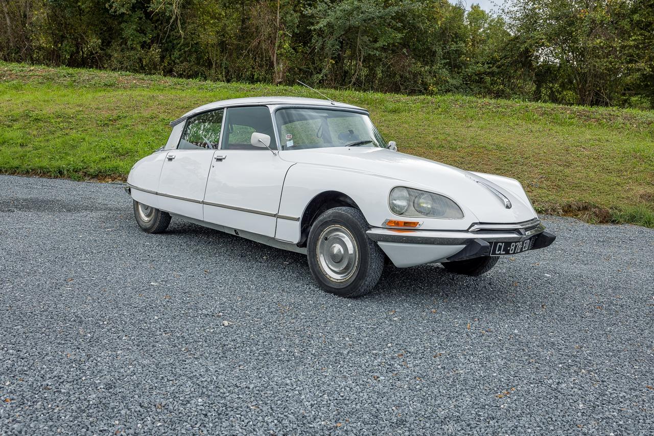 1973 Citroën DS23 IE Pallas LesAnciennes.com