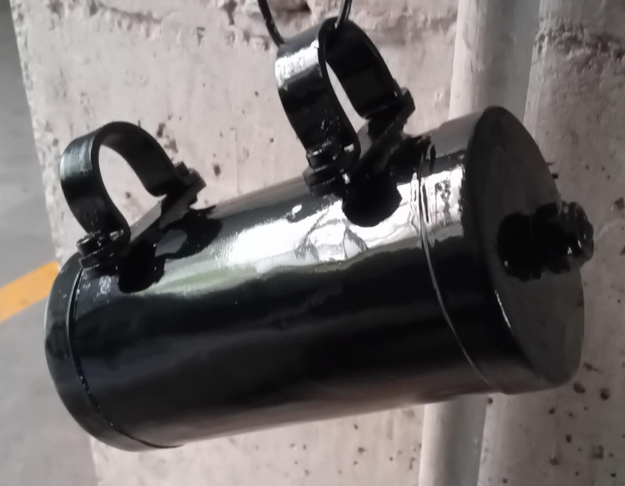 Réservoir supplémentaire pour motos ancien LesAnciennes.com