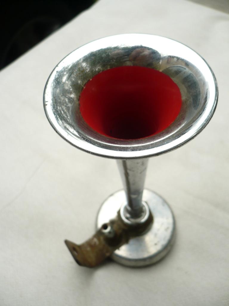 TROMPE de klaxon à dépression chromé LesAnciennes.com