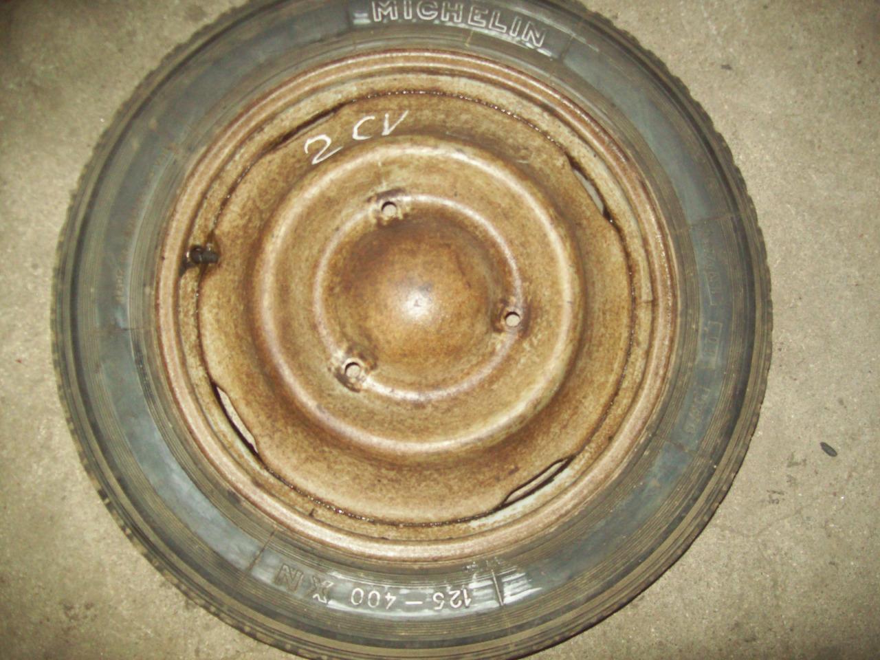 Roue CITROEN 2CV LesAnciennes.com