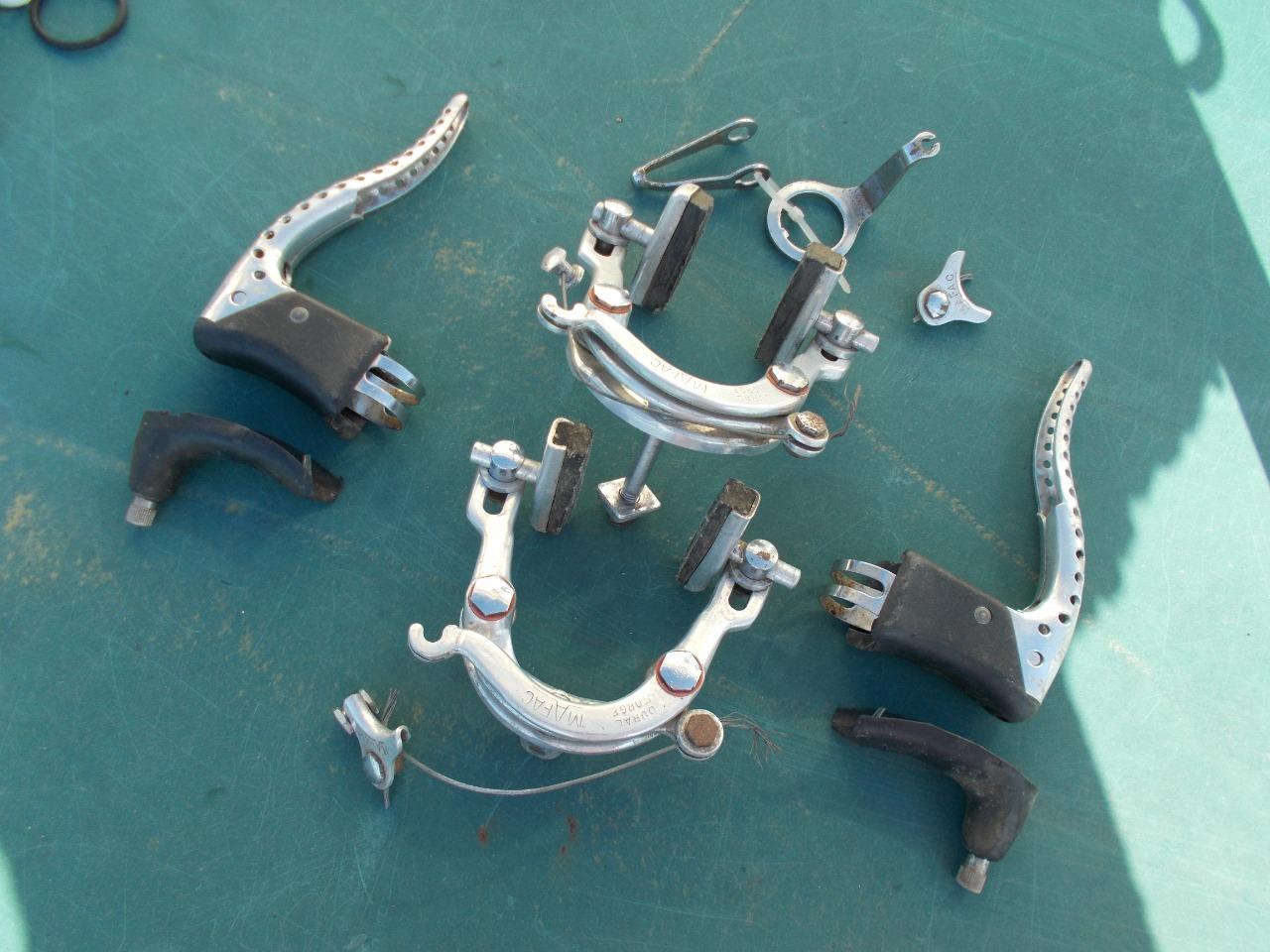 Jeux de freins MAFAC DURAL FORGE complet LesAnciennes.com