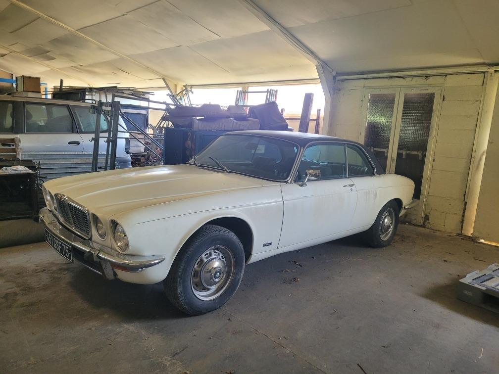 JAGUAR XJC coupé - 1975 LesAnciennes.com