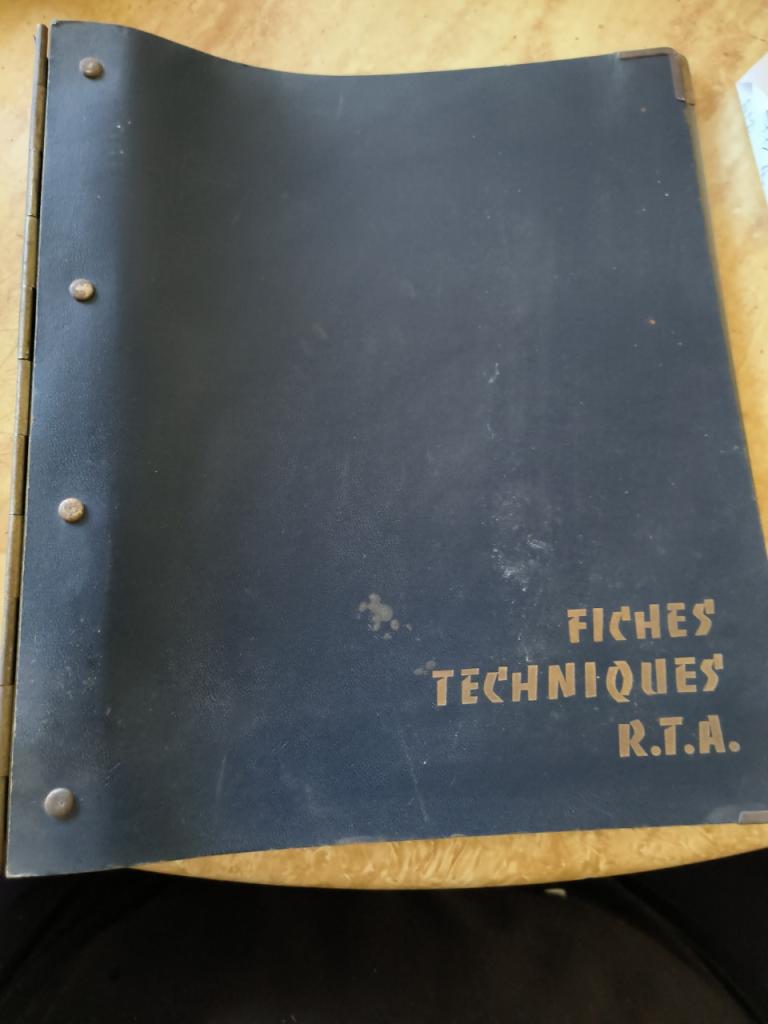 Classeur vide Fiches Techniques R.T.A. ancien LesAnciennes.com