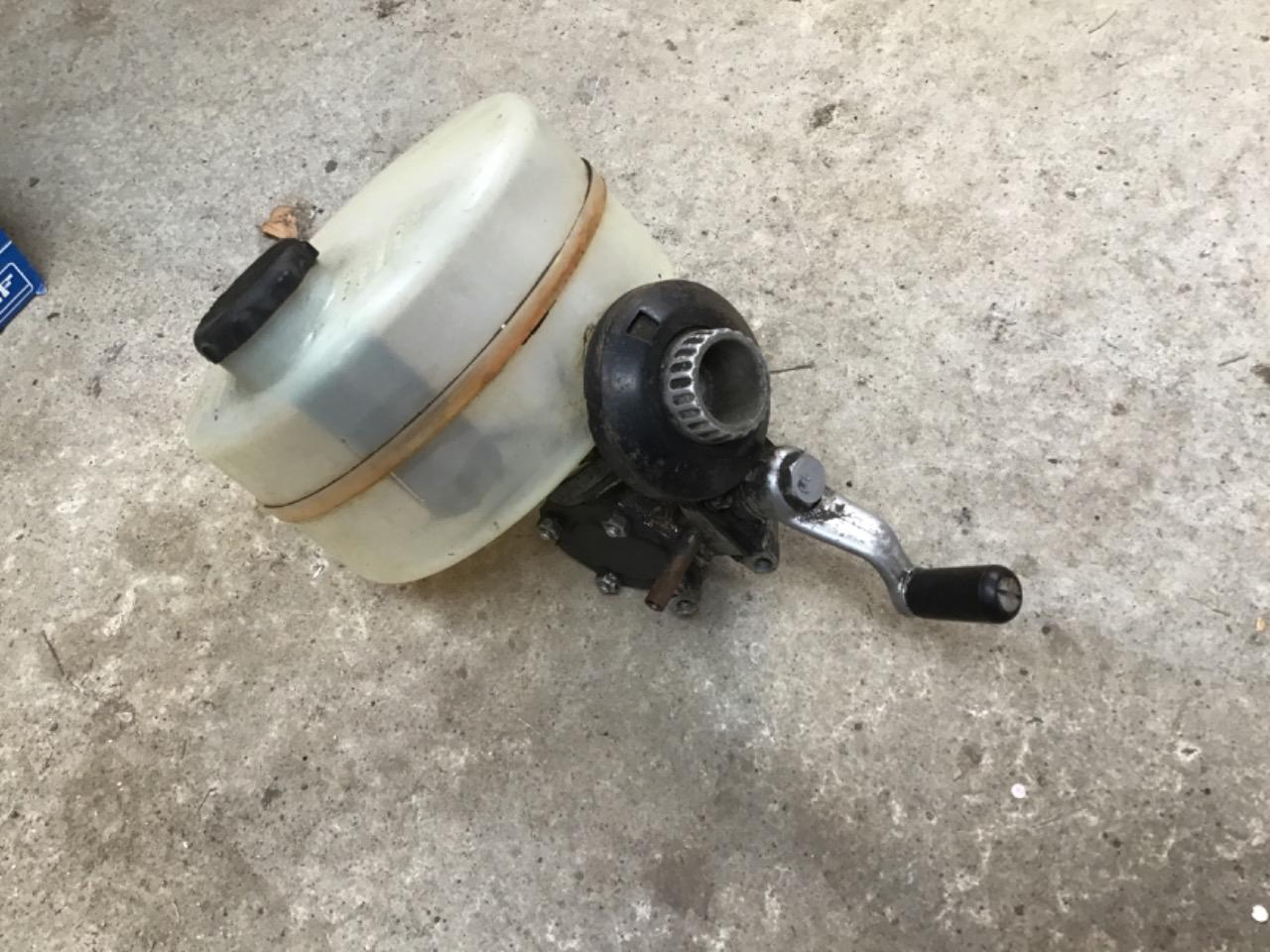 MÉLANGEUR À HUILE VESPA 400 LesAnciennes.com