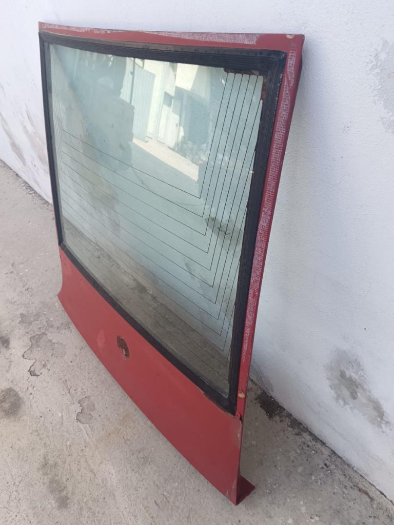 Capot arrière avec lunette arrière Alfa Romeo GTV LesAnciennes.com