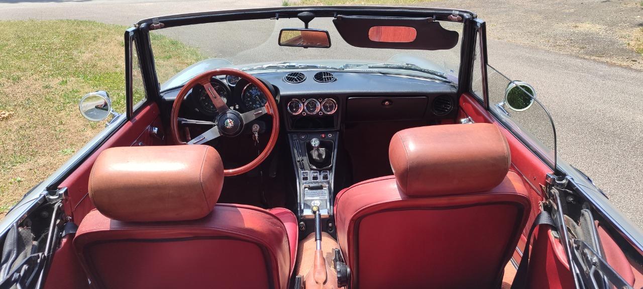 ALFA ROMEO Spider 105 - 1978 LesAnciennes.com