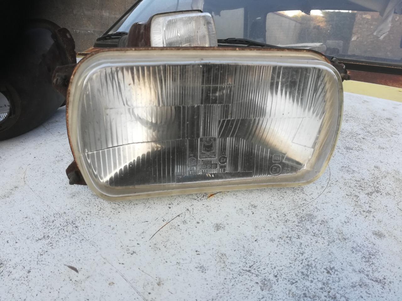 Phares RENAULT 12 normaux et iode H4 LesAnciennes.com