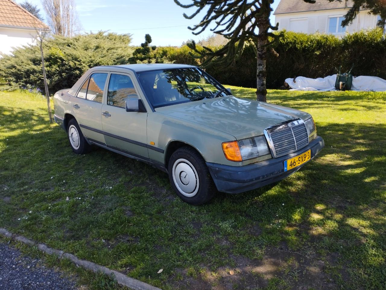MERCEDES 300 300 E - 1986 LesAnciennes.com