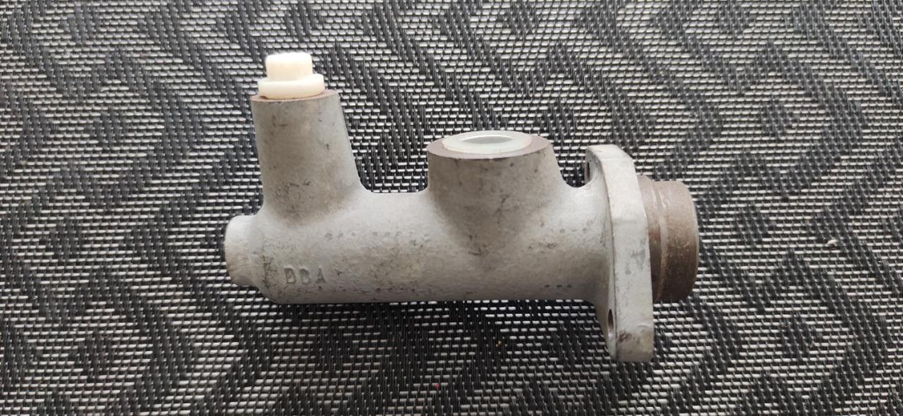 Emetteur d'embrayage SIMCA 1100 série 2 LesAnciennes.com