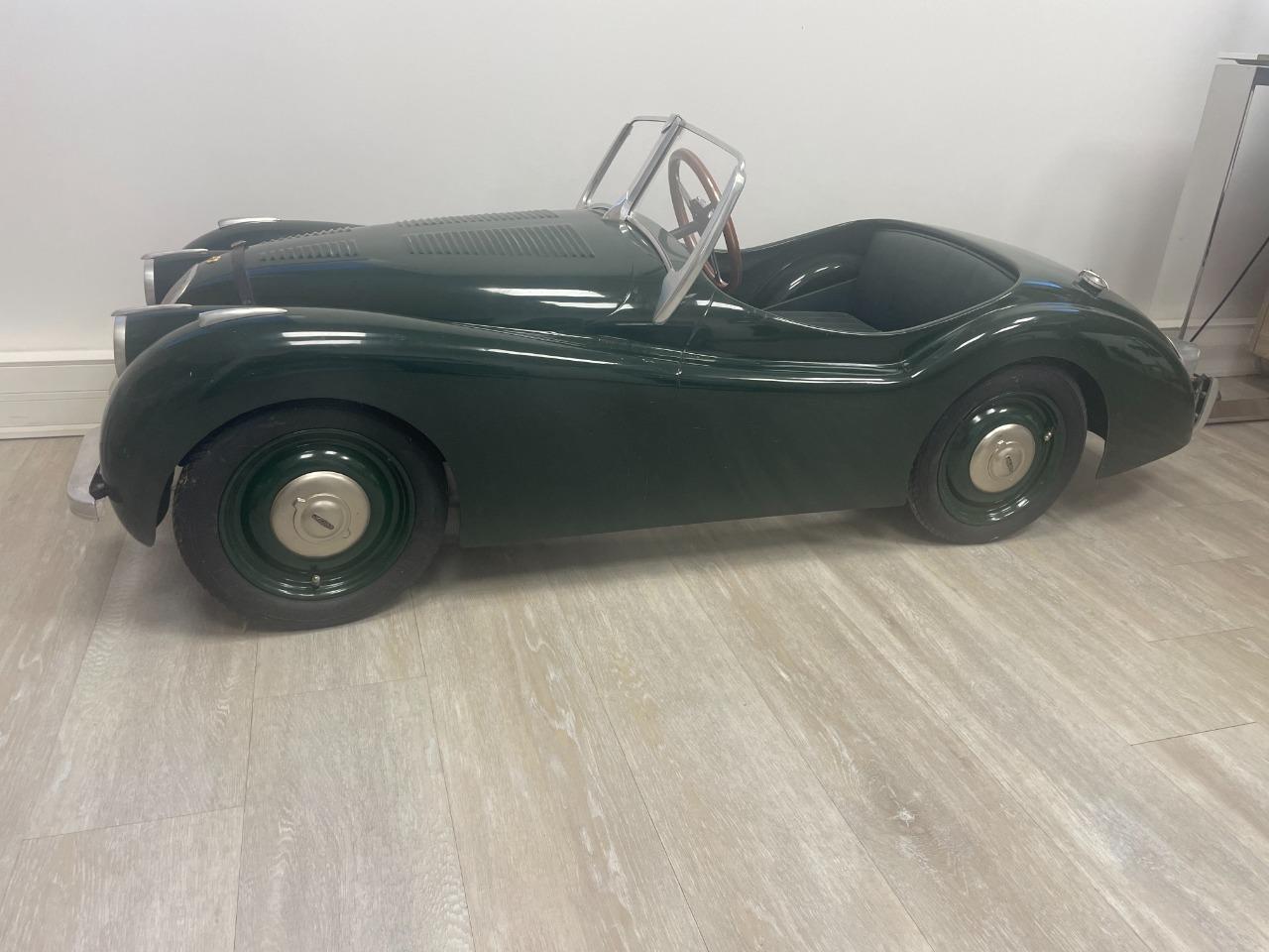 Jaguar XK Pédal Car ! LesAnciennes.com