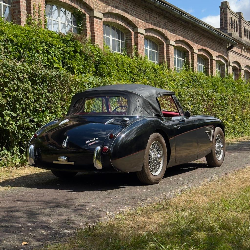 AUSTIN HEALEY 3000 MKII BJ7 - 1963 LesAnciennes.com