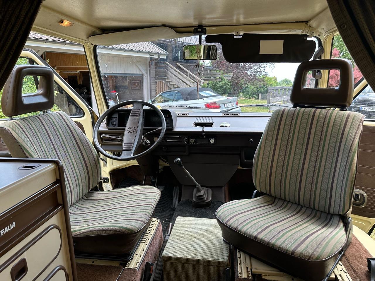 VOLKSWAGEN Transporter T3 - 1984 LesAnciennes.com