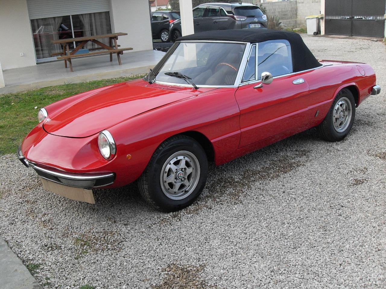 ALFA ROMEO Spider cabriolet - 1975 LesAnciennes.com