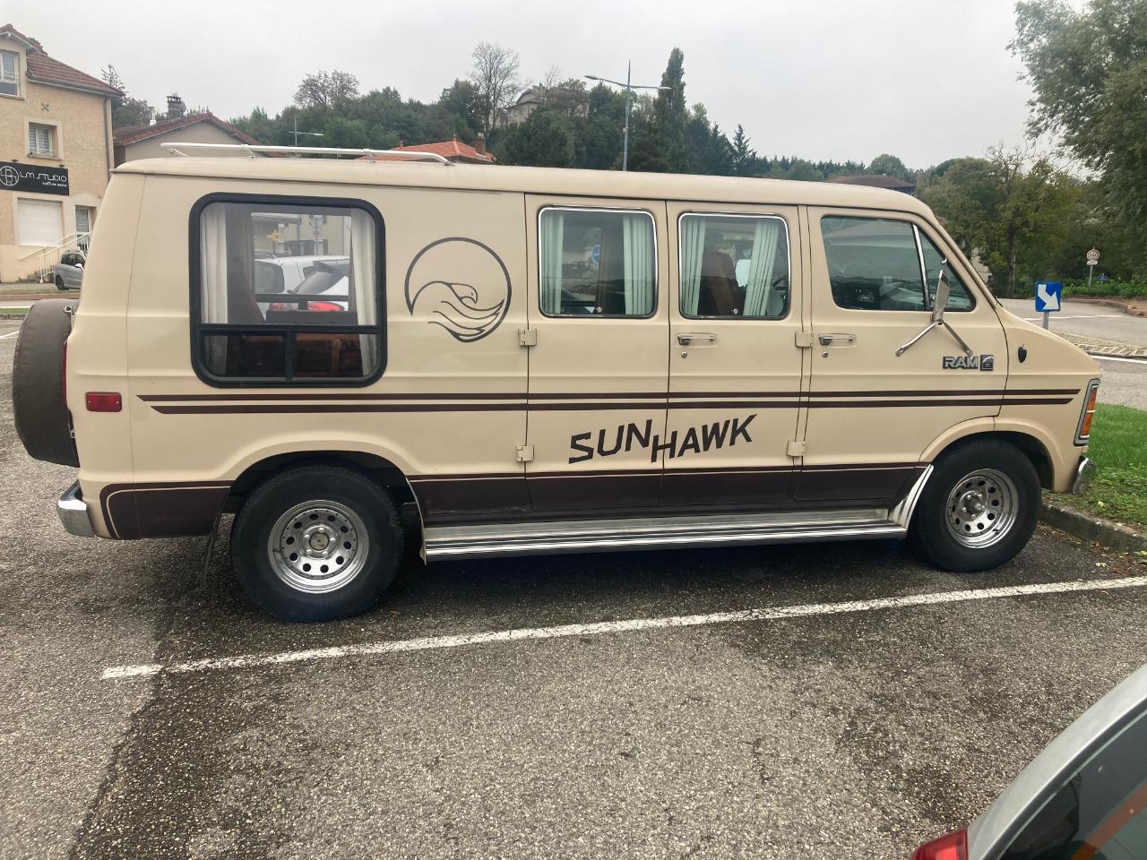 DODGE RAM B 150 - 1983 LesAnciennes.com
