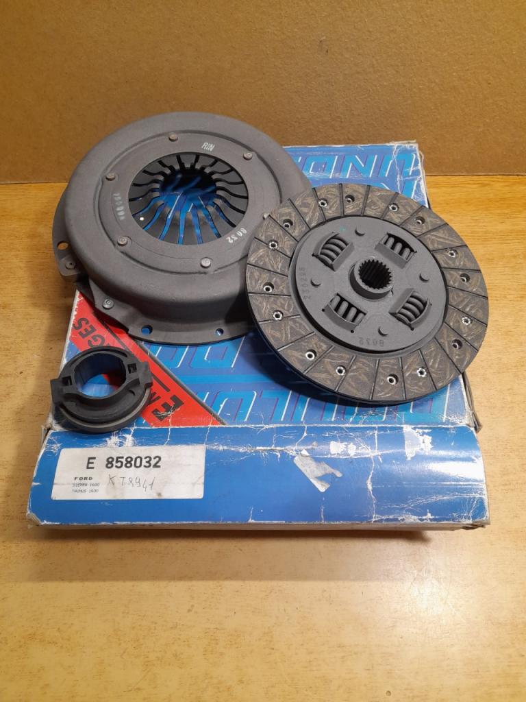 Kit Embrayage Ford Taunus Sierra 1600 LesAnciennes.com