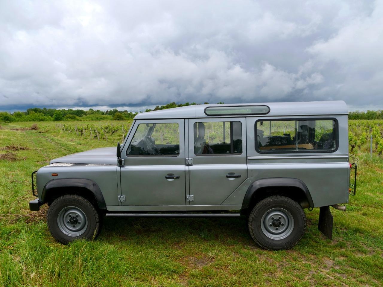 LAND ROVER Defender - 2008 LesAnciennes.com