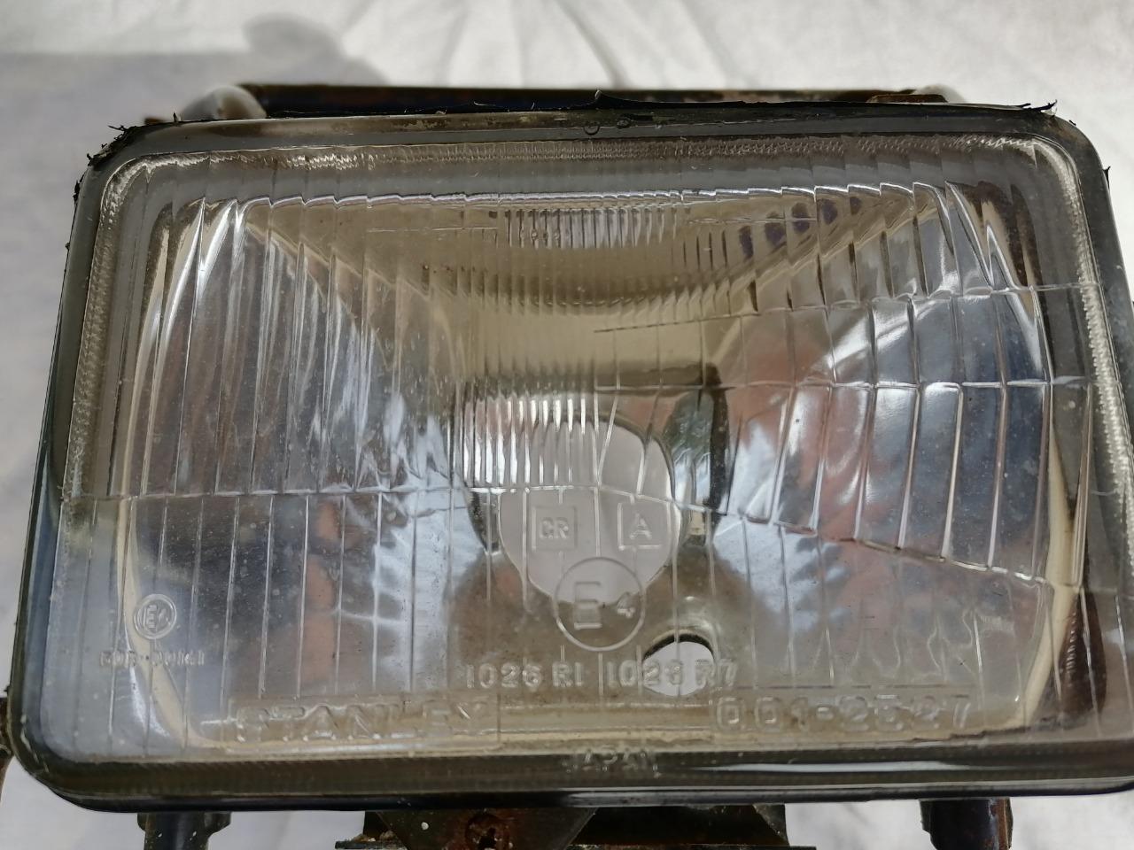 Phare SUZUKI RG 125 Gamma LesAnciennes.com