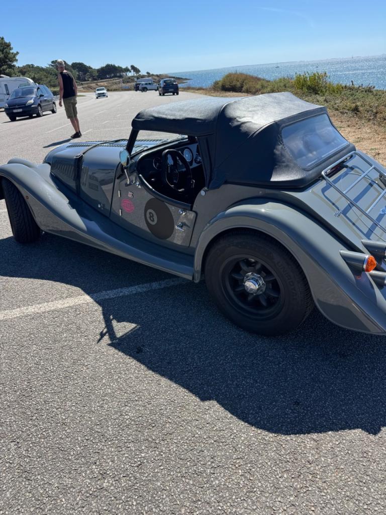 MORGAN Plus 4 Aero racing LesAnciennes.com