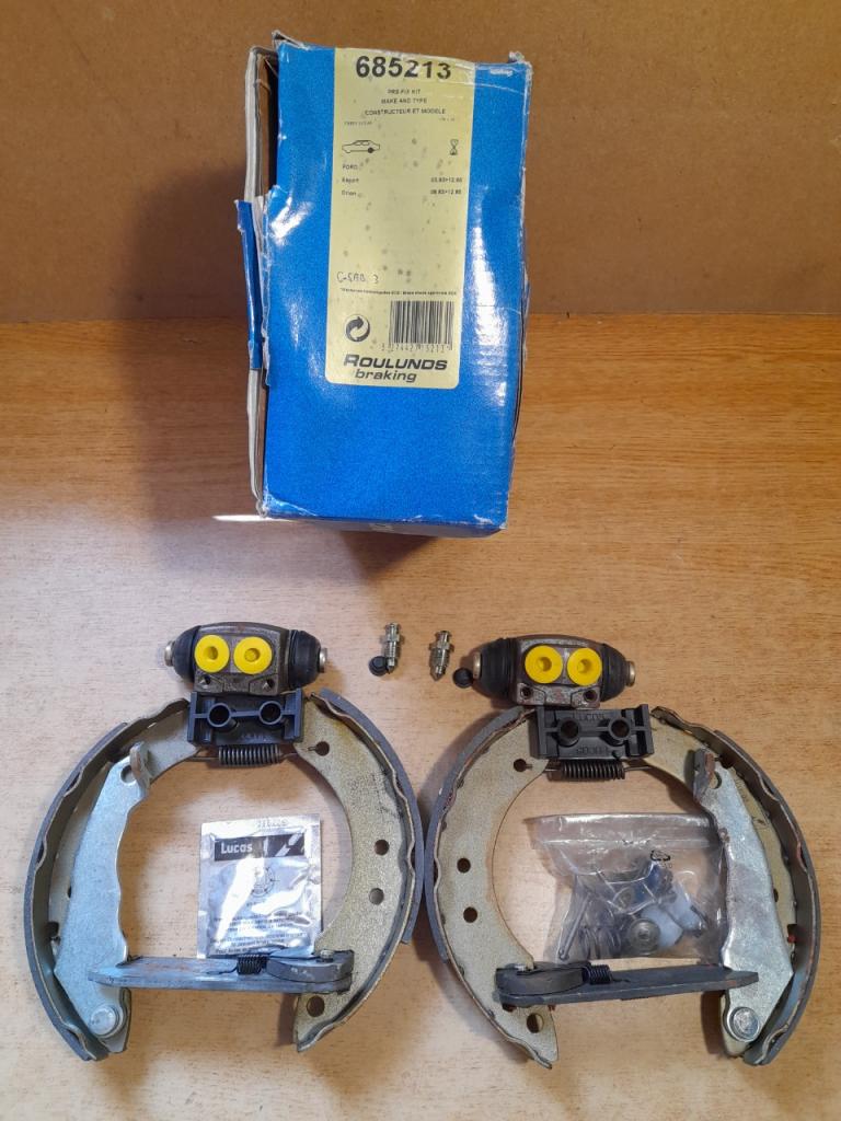 Kit frein arrière Ford Escort mk3 685213 LesAnciennes.com