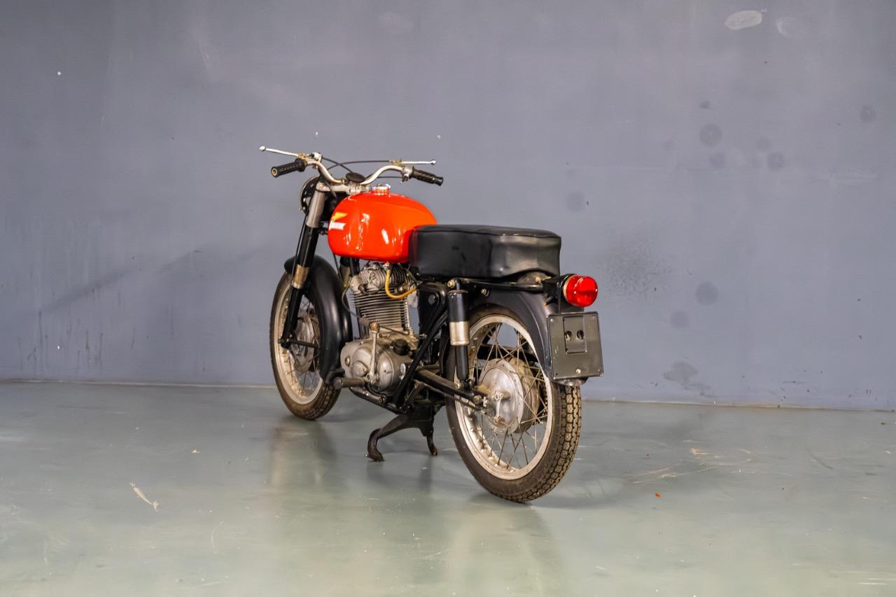 DUCATI 175 T - 1957 LesAnciennes.com